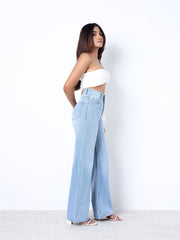Zuya Super Wide Leg Denim Jeans - Effortless Edge - Light Blue - MY2001-ICE-W-SPRAY-A